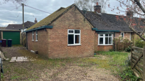 Bungalow for Refurbishment in Surrey photo
